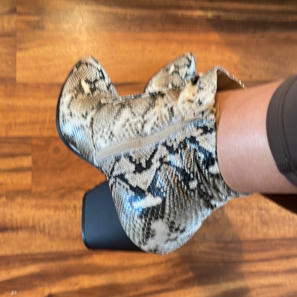 Python ankle booties - Picture 7 of 7